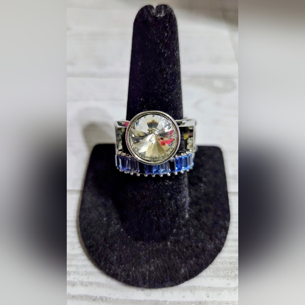 paparazzi Silver Ring with Clear Center and Blue Accents